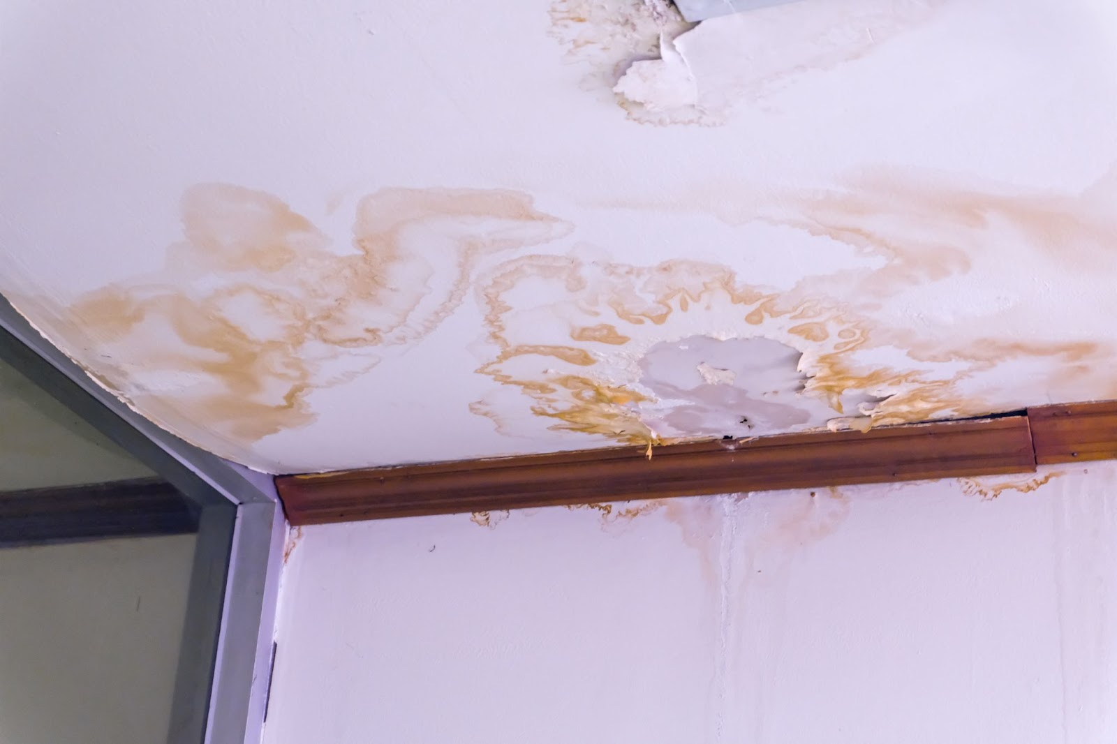 Water Damage Restoration Company in Aspen | Helpers Restoration
