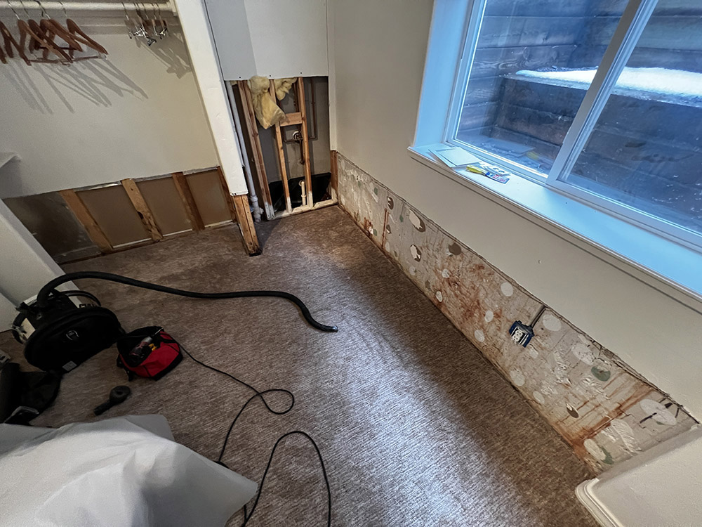 Water-Damage-Cleanup-Aspen-6 Water Damage Aspen - Restoration, Repair and Cleanup Services